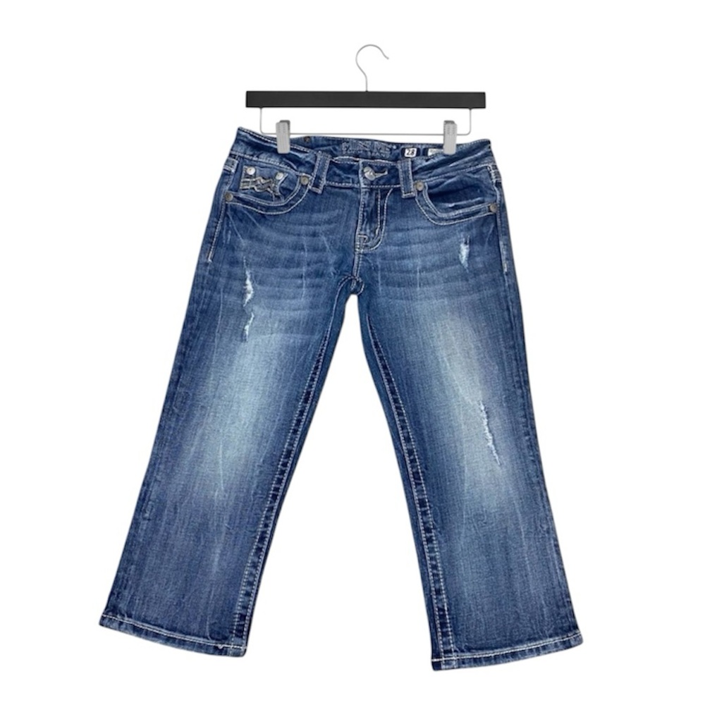 Miss Me Capri Jeans Women’s 28x20.5 Low Rise Distressed Stretch EUC - Picture 2 of 13